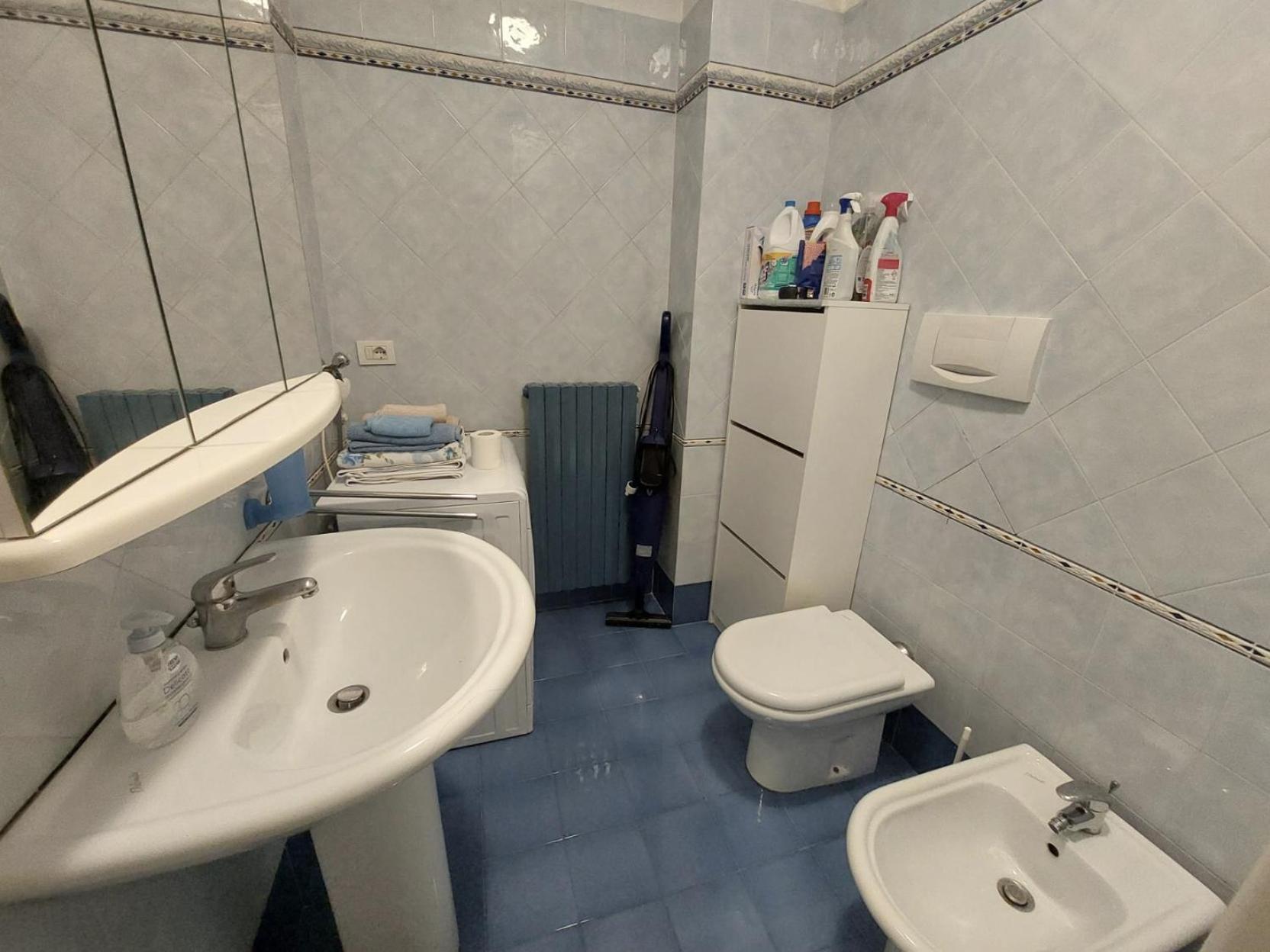 Bilocale Centro Storico Apartment เปซาโร ภายนอก รูปภาพ