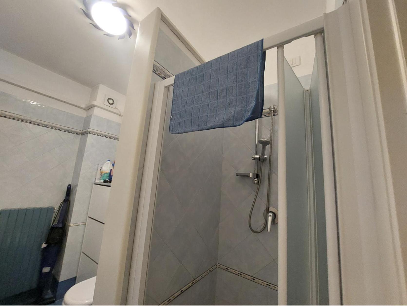 Bilocale Centro Storico Apartment เปซาโร ภายนอก รูปภาพ